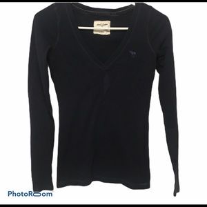 🌷(3/$25) Abercrombie Navy V Neck LS Shirt L